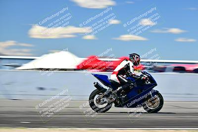 media/Mar-25-2024-Moto Forza (Mon) [[8d4319bd68]]/4-Novice Group/Session 4 Front Straight Speed Pans/